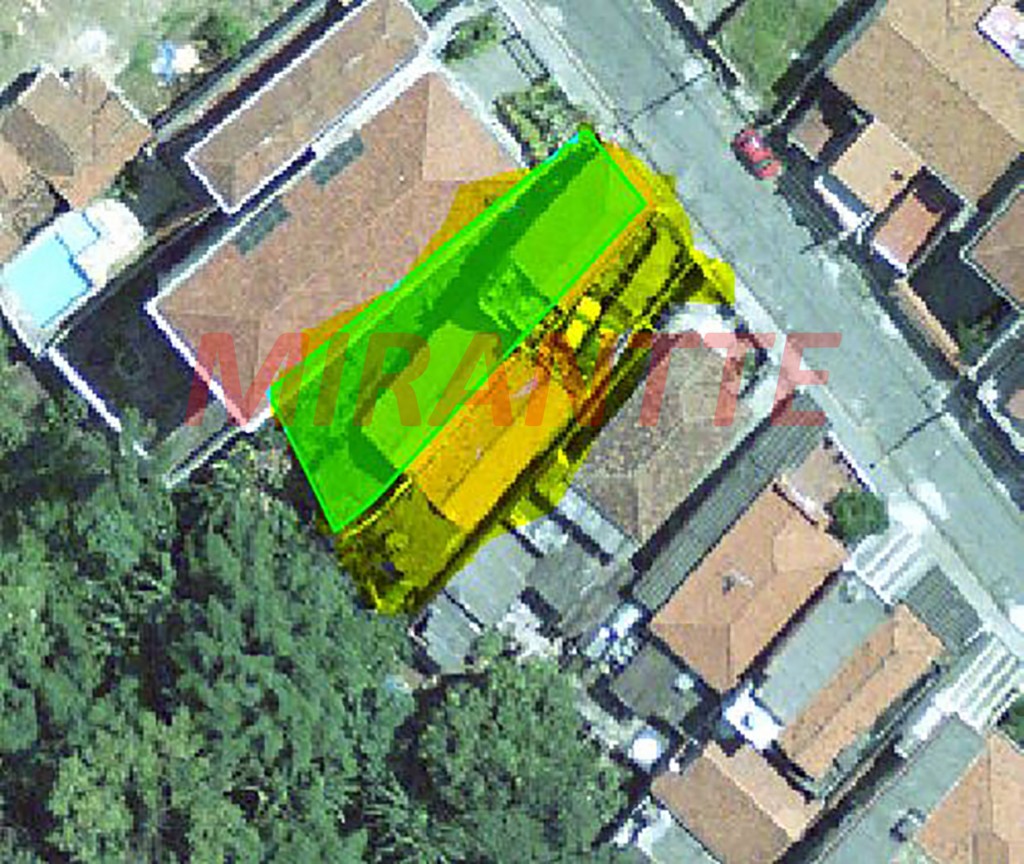 Terreno de 625m² em Parada Inglesa