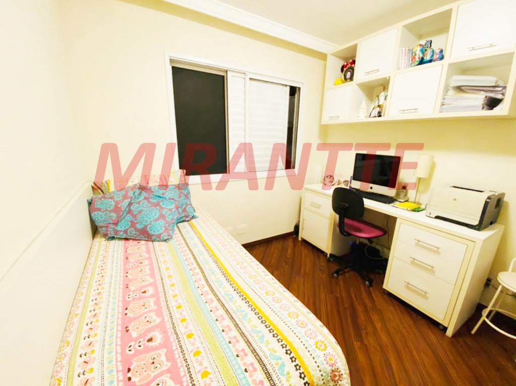 Cond. fechado de 200m² com 4 quartos em Tremembe