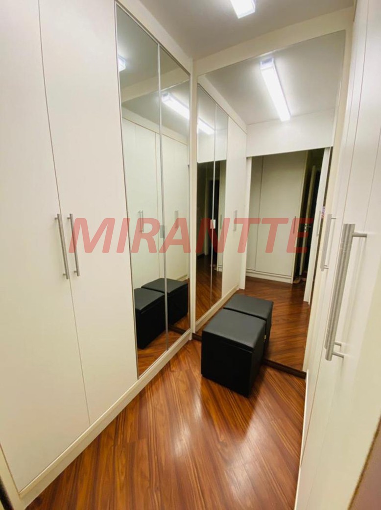 Cond. fechado de 200m² com 4 quartos em Tremembe