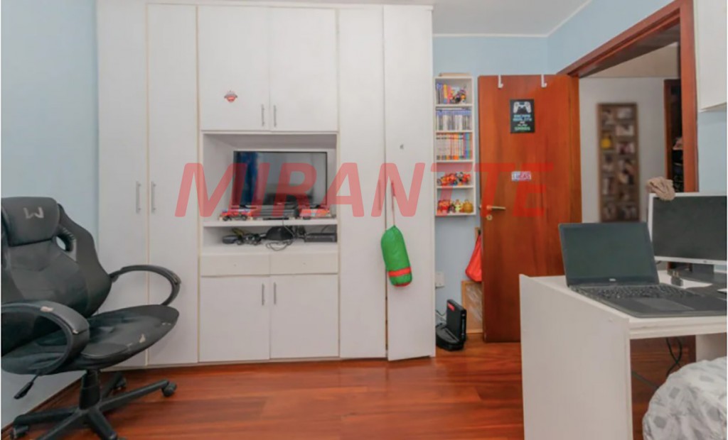 Apartamento de 89m² com 3 quartos em Água Fria