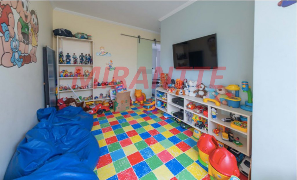 Apartamento de 89m² com 3 quartos em Água Fria