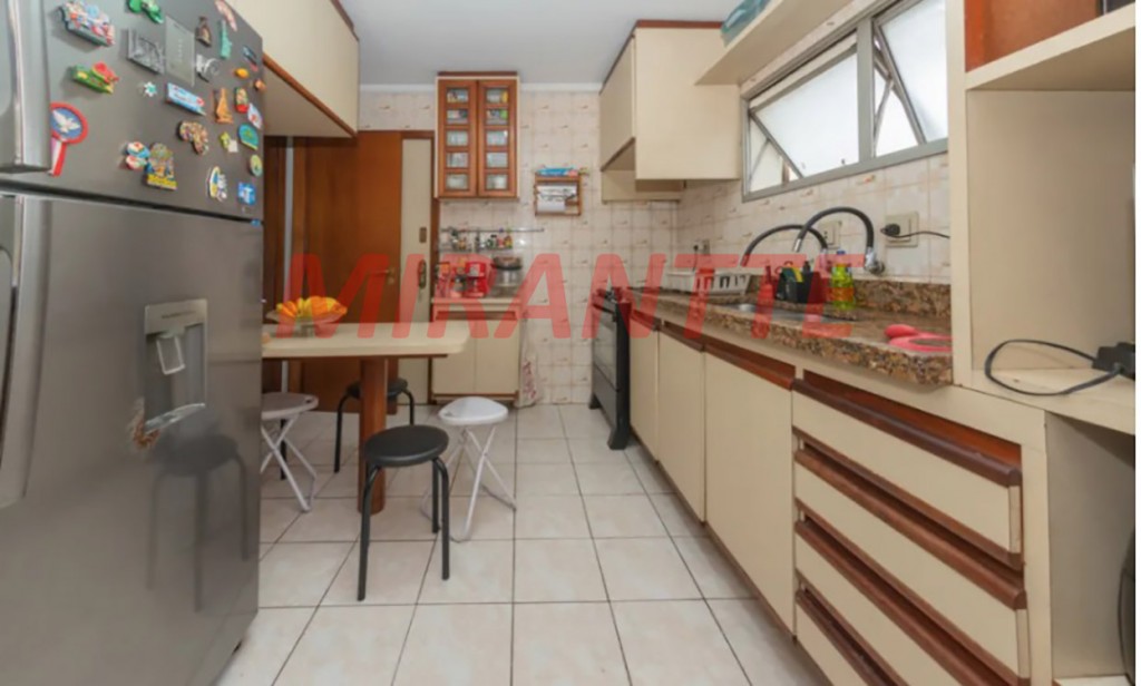 Apartamento de 89m² com 3 quartos em Água Fria