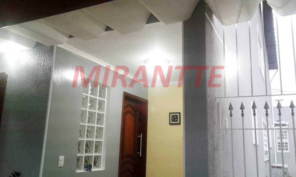 Sobrado de 250m² com 4 quartos em Camargos