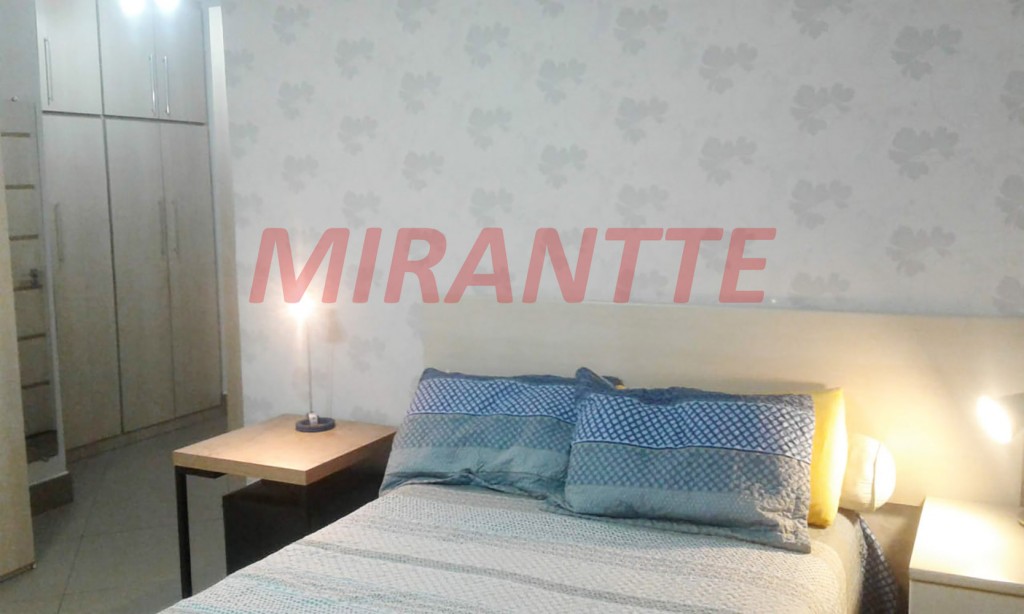 Sobrado de 250m² com 4 quartos em Camargos