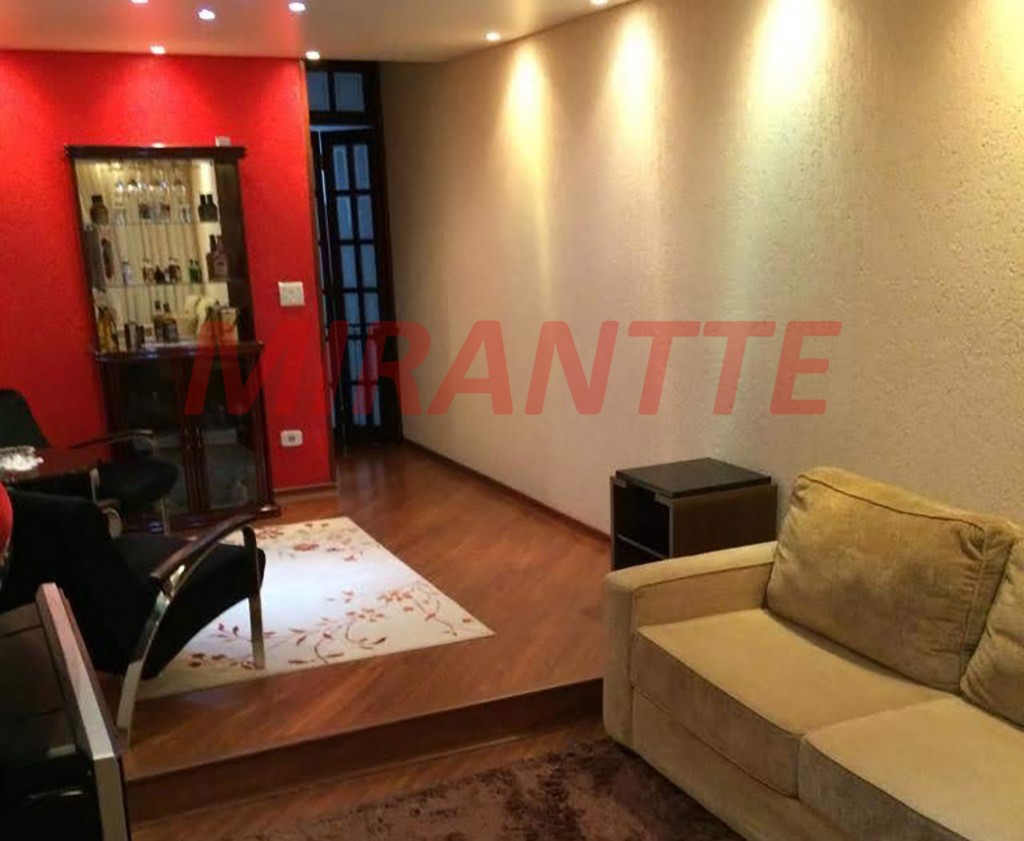 Sobrado de 162m² com 3 quartos em Vila Mazzei