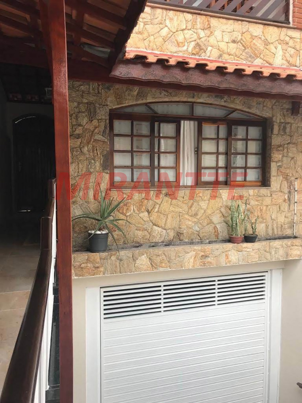 Sobrado de 162m² com 3 quartos em Vila Mazzei