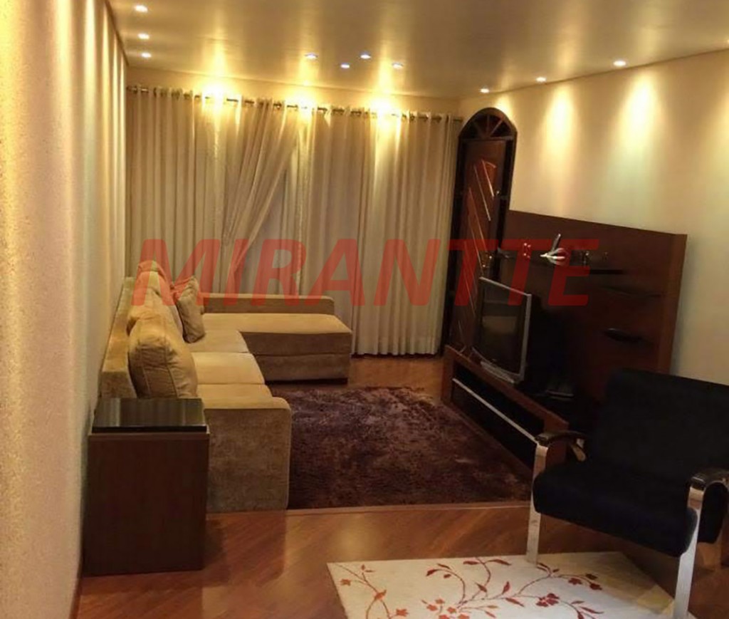 Sobrado de 162m² com 3 quartos em Vila Mazzei