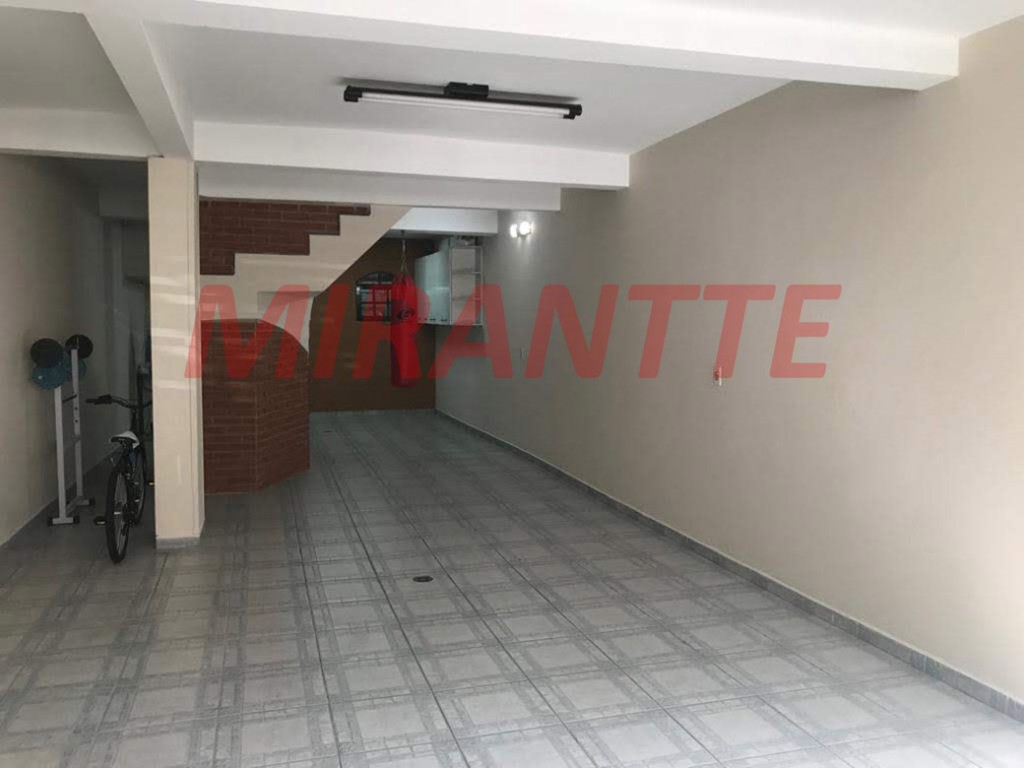 Sobrado de 162m² com 3 quartos em Vila Mazzei
