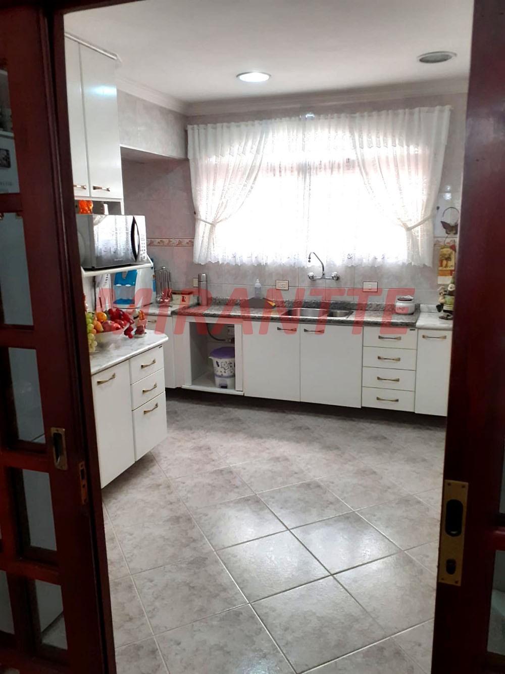 Sobrado de 200m² com 3 quartos em Vila Rosália