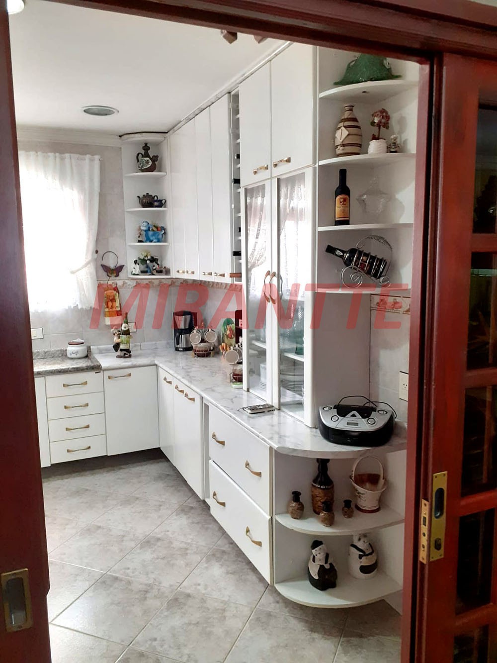 Sobrado de 200m² com 3 quartos em Vila Rosália
