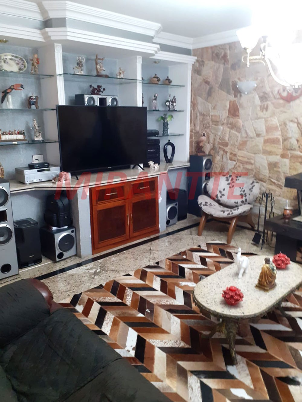 Sobrado de 200m² com 3 quartos em Vila Rosália