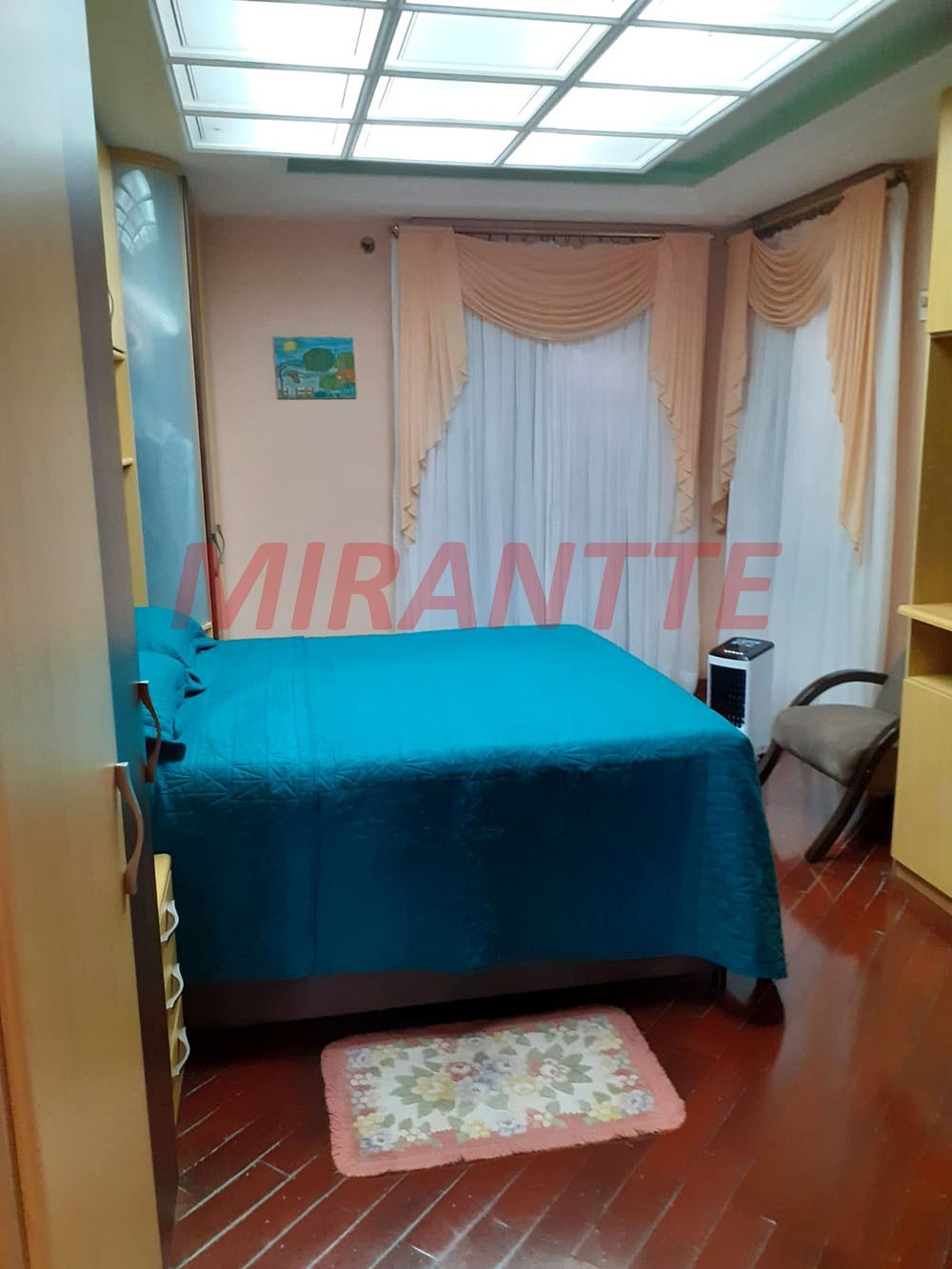 Sobrado de 200m² com 3 quartos em Vila Rosália