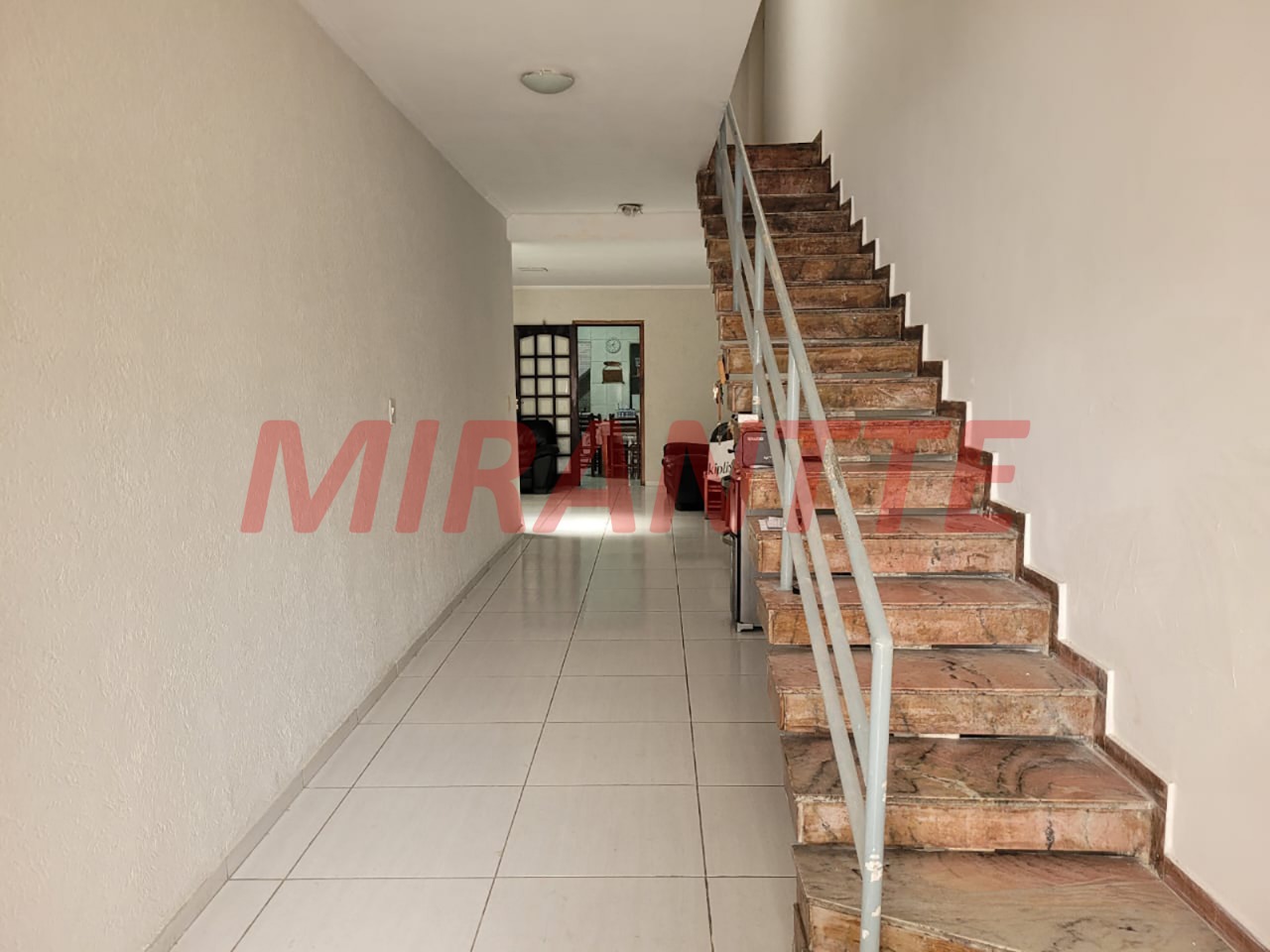 Sobrado de 230m² com 4 quartos em Santana