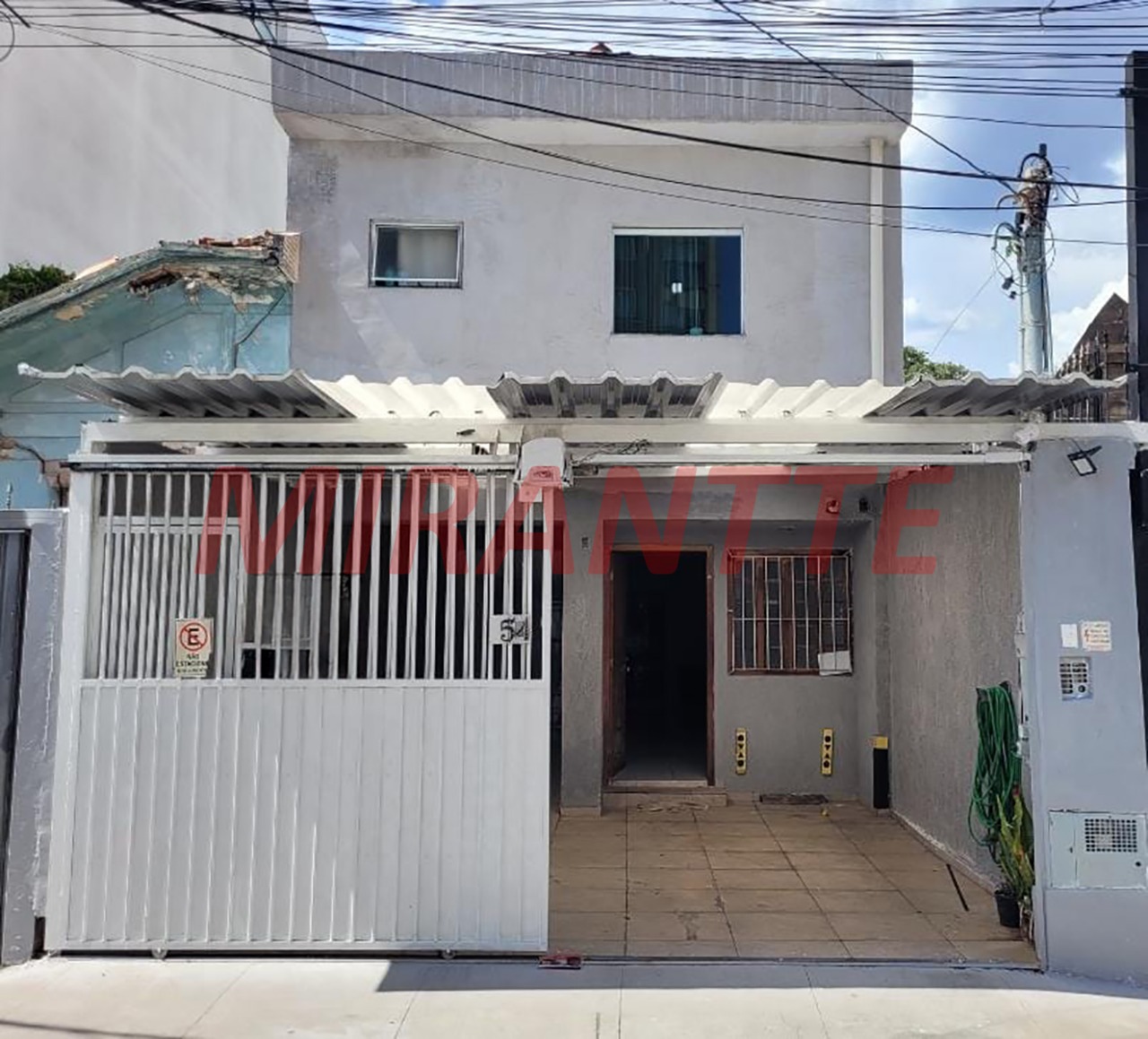 Sobrado de 230m² com 4 quartos em Santana