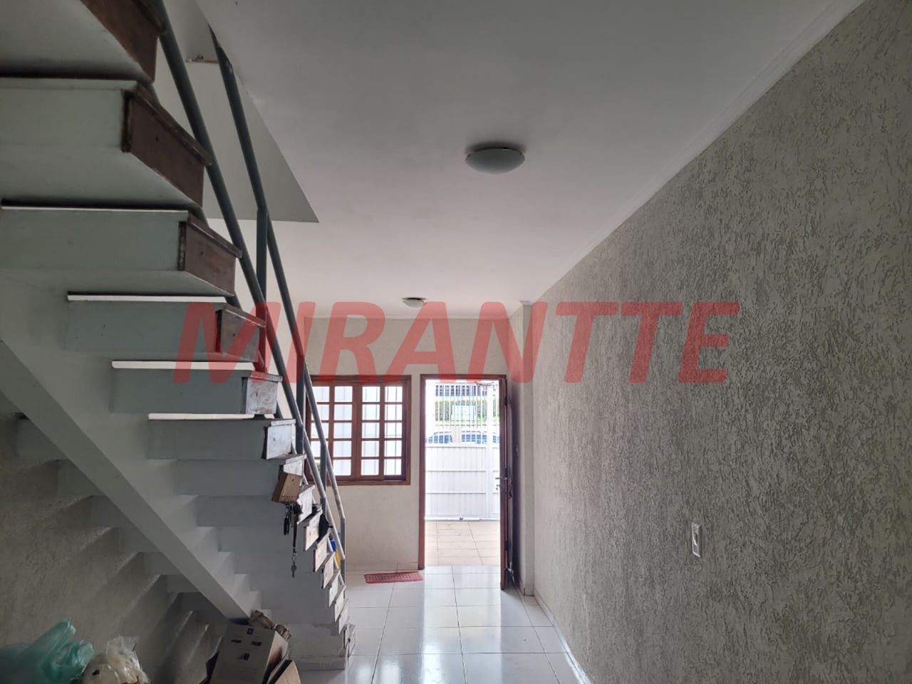 Sobrado de 230m² com 4 quartos em Santana