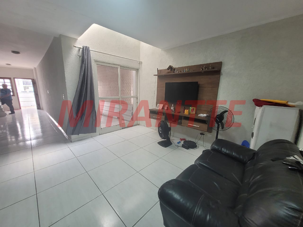 Sobrado de 230m² com 4 quartos em Santana