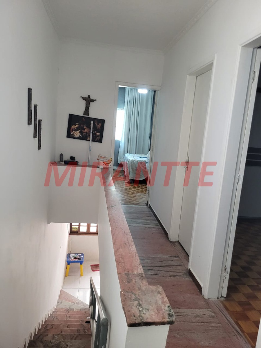 Sobrado de 230m² com 4 quartos em Santana