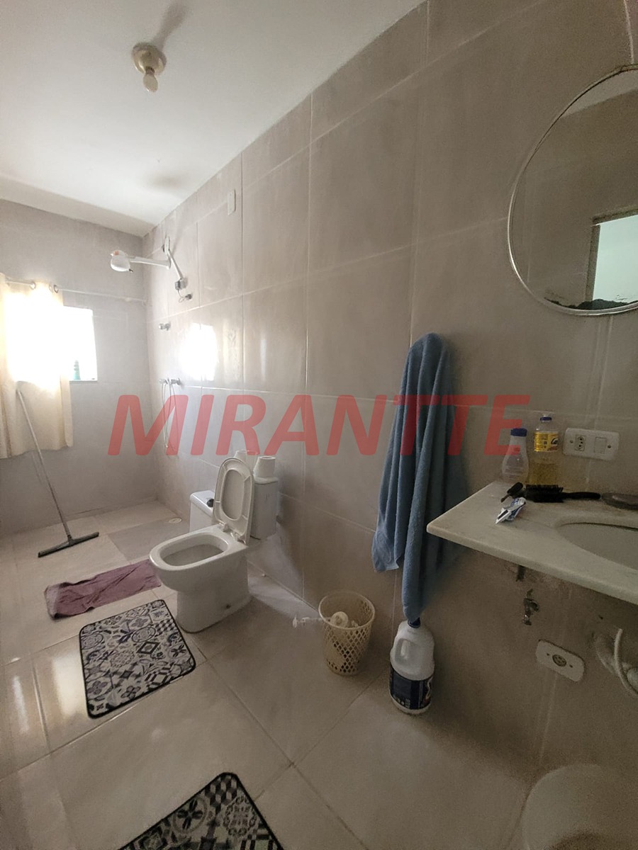 Sobrado de 230m² com 4 quartos em Santana