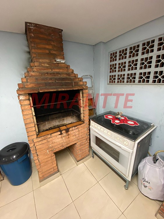 Sobrado de 180m² com 4 quartos em Vila Nilo