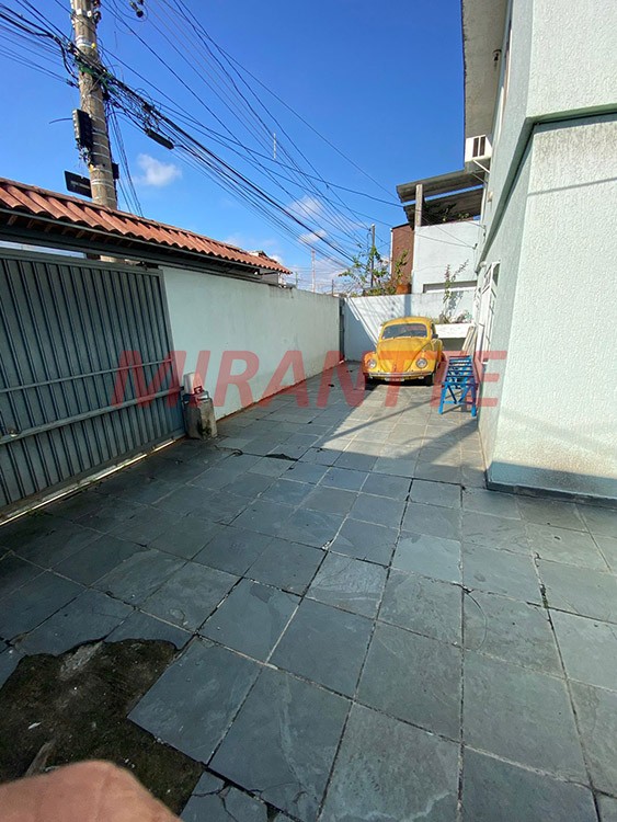 Sobrado de 180m² com 4 quartos em Vila Nilo