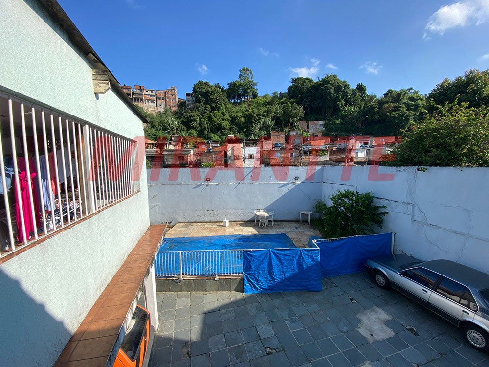 Sobrado de 180m² com 4 quartos em Vila Nilo