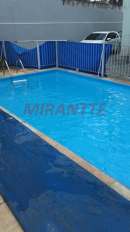 Sobrado de 180m² com 4 quartos em Vila Nilo