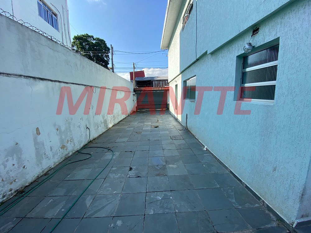 Sobrado de 180m² com 4 quartos em Vila Nilo