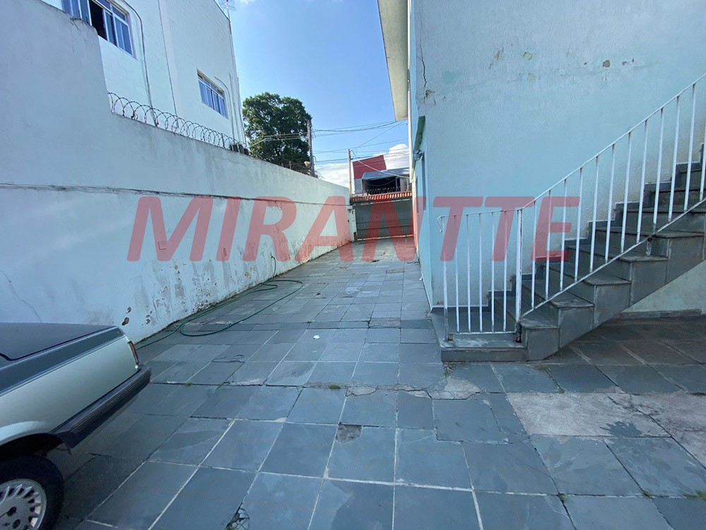 Sobrado de 180m² com 4 quartos em Vila Nilo