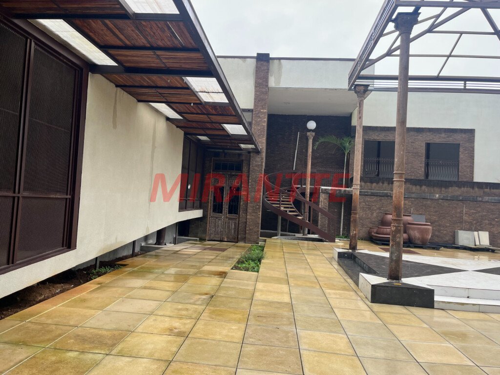Terreno de 2000m² em Serra da Cantareira