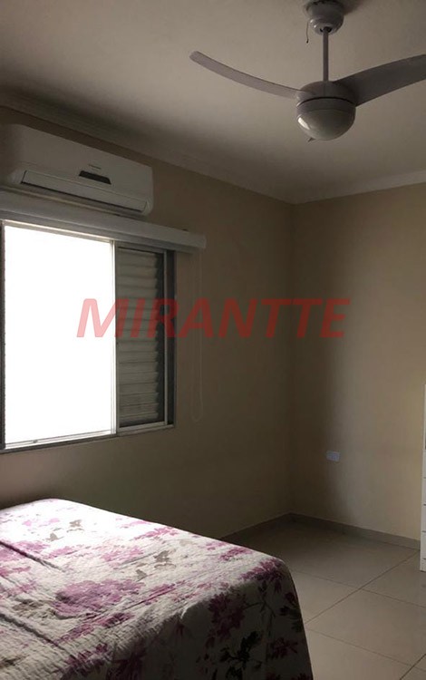 Sobrado de 250m² com 4 quartos em Jardim Catarina