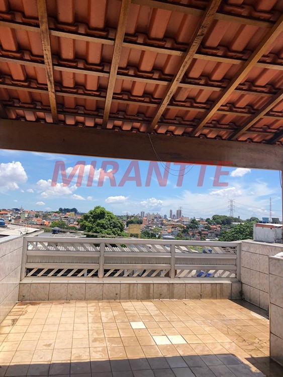 Sobrado de 250m² com 4 quartos em Jardim Catarina