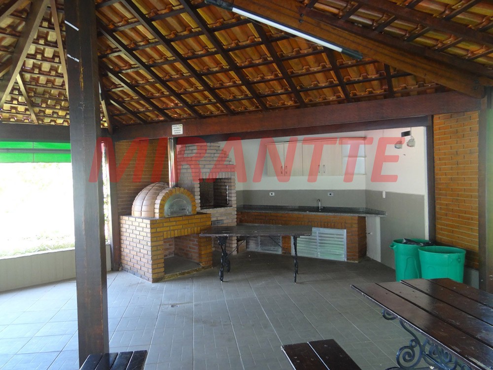 Apartamento de 67m² com 2 quartos em Jardim Ivana