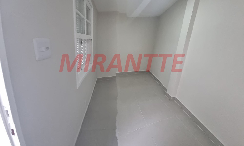 Sobrado de 125m² com 2 quartos em Água Fria