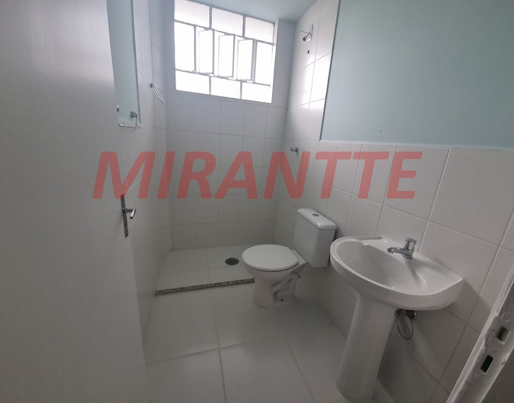 Sobrado de 125m² com 2 quartos em Água Fria