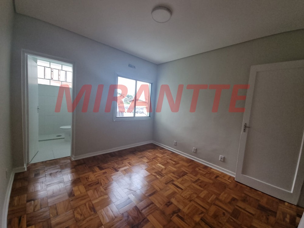 Sobrado de 125m² com 2 quartos em Água Fria