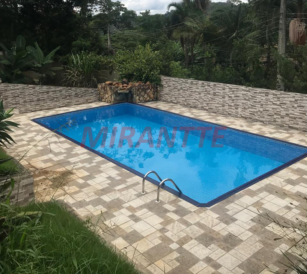 Sobrado de 275m² com 3 quartos em Roseira