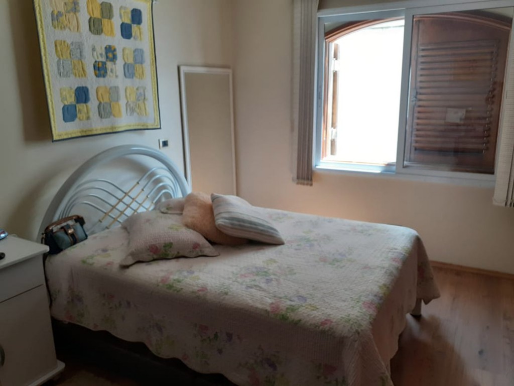 Sobrado de 398m² com 3 quartos em Vila Rosália