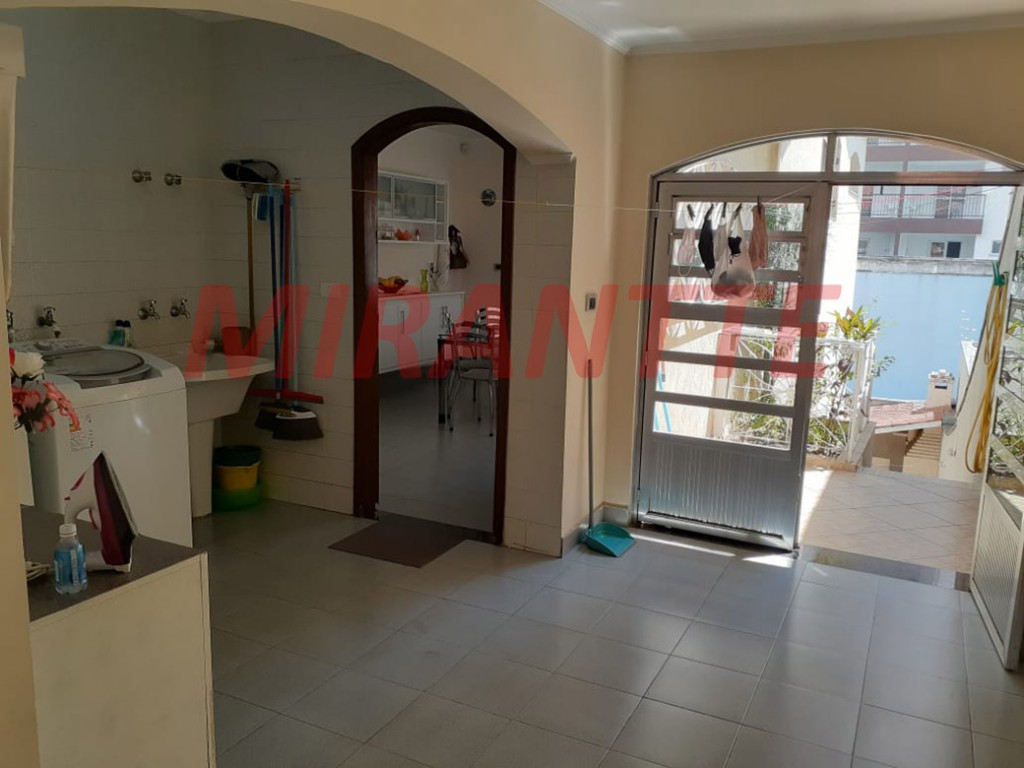 Sobrado de 398m² com 3 quartos em Vila Rosália
