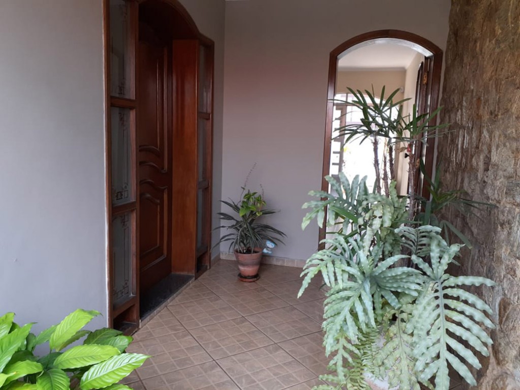 Sobrado de 398m² com 3 quartos em Vila Rosália