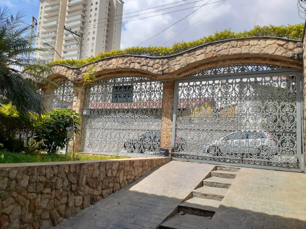 Sobrado de 398m² com 3 quartos em Vila Rosália