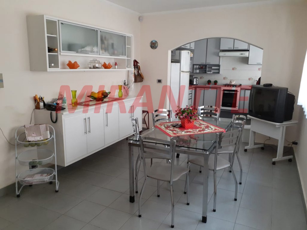 Sobrado de 398m² com 3 quartos em Vila Rosália