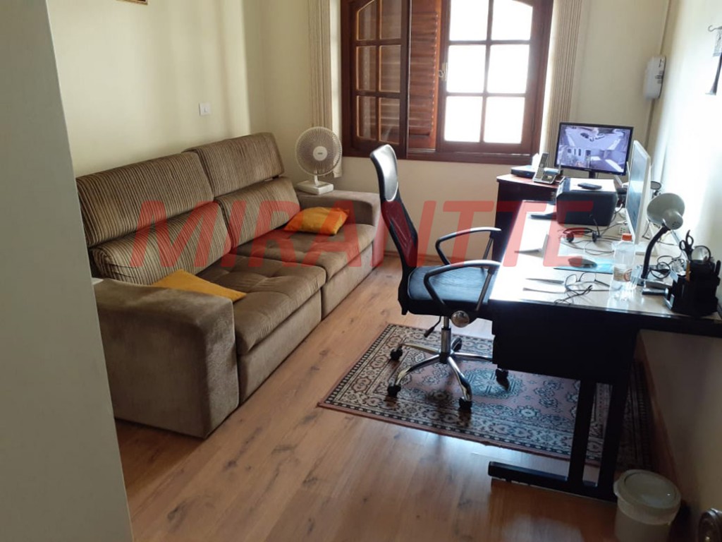 Sobrado de 398m² com 3 quartos em Vila Rosália