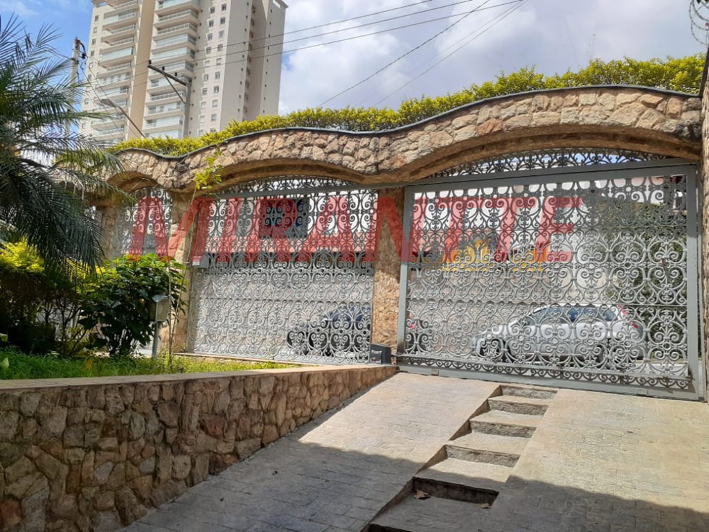 Sobrado de 398m² com 3 quartos em Vila Rosália
