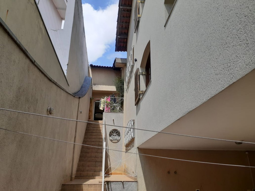 Sobrado de 398m² com 3 quartos em Vila Rosália