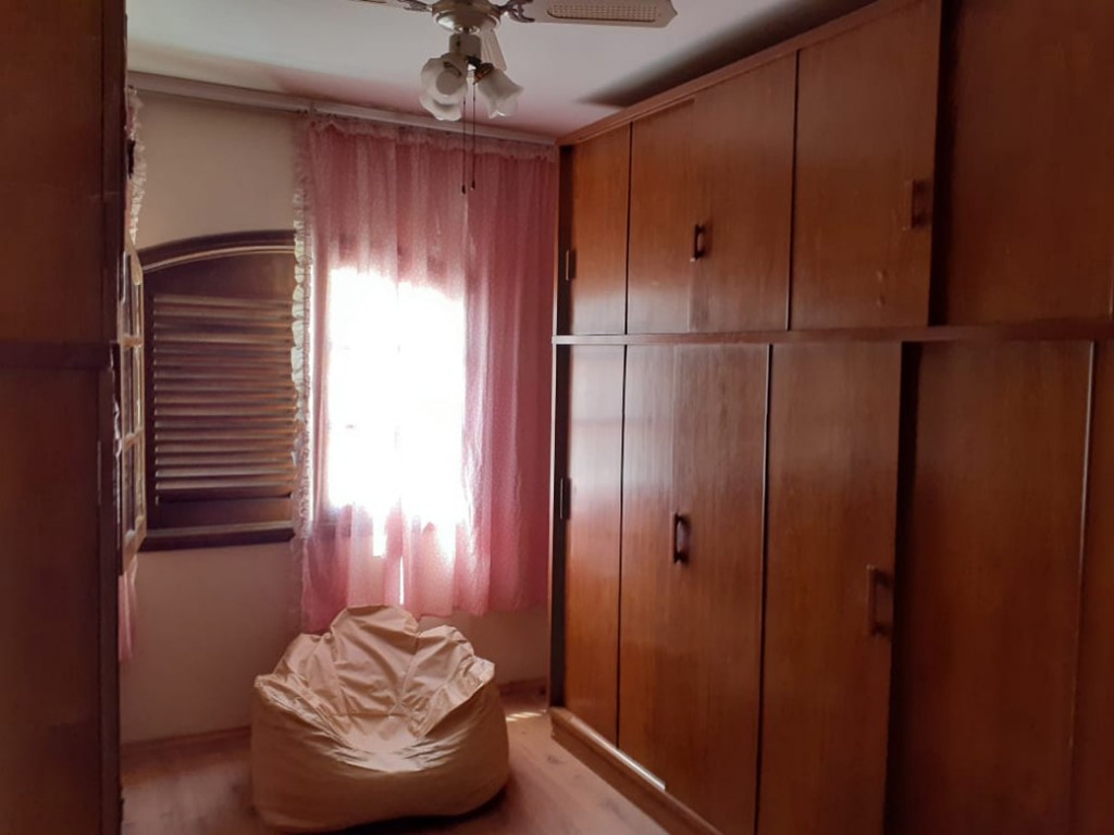 Sobrado de 398m² com 3 quartos em Vila Rosália