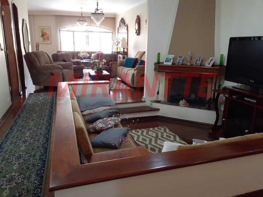 Sobrado de 398m² com 3 quartos em Vila Rosália