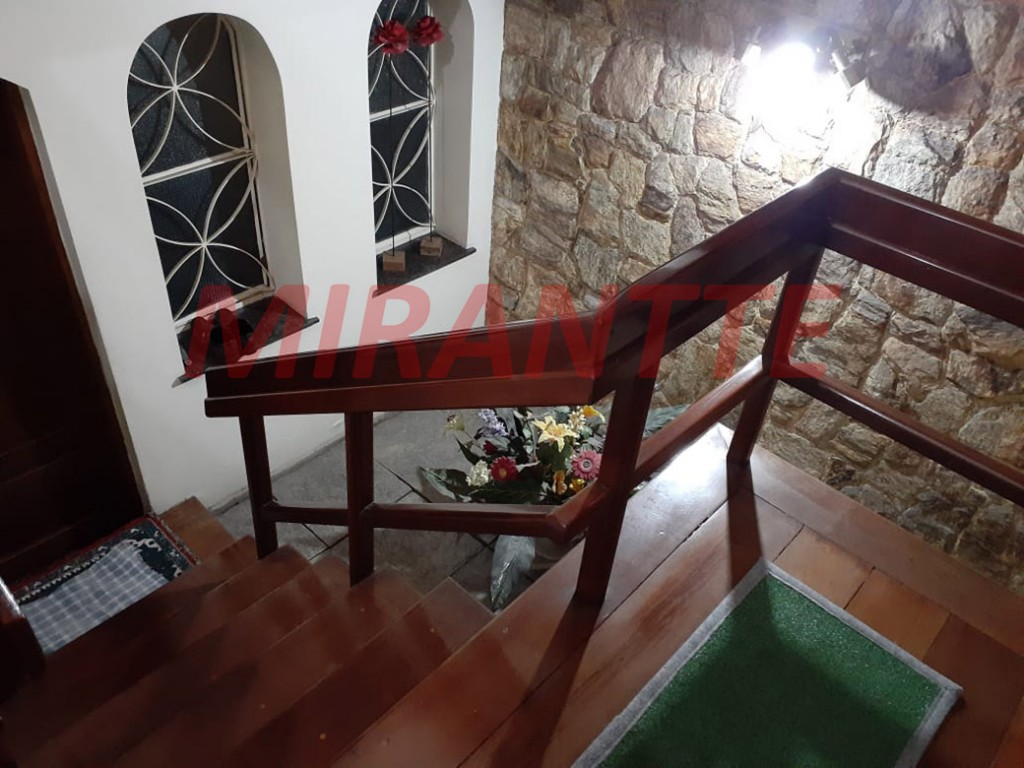Sobrado de 398m² com 3 quartos em Vila Rosália