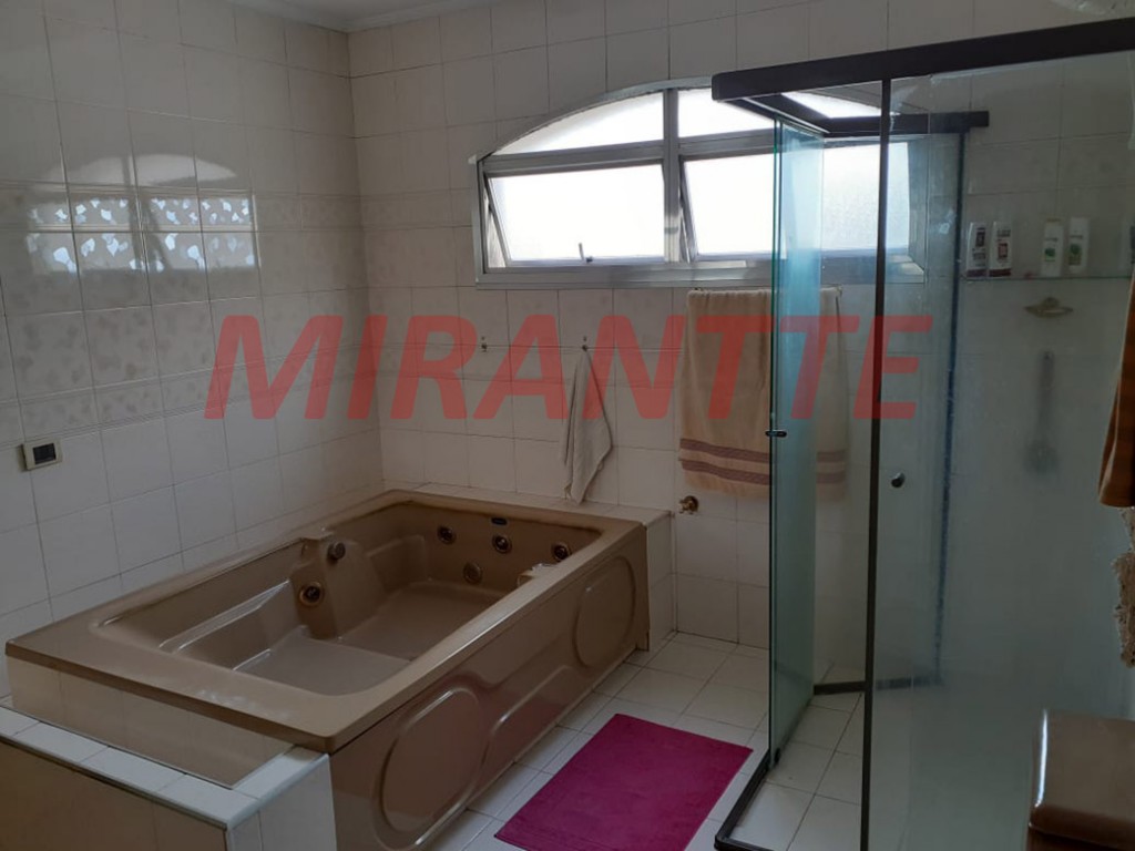 Sobrado de 398m² com 3 quartos em Vila Rosália