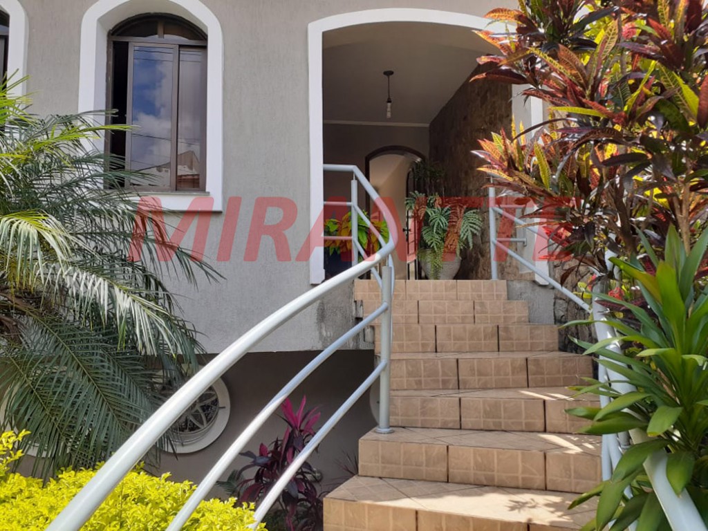 Sobrado de 398m² com 3 quartos em Vila Rosália