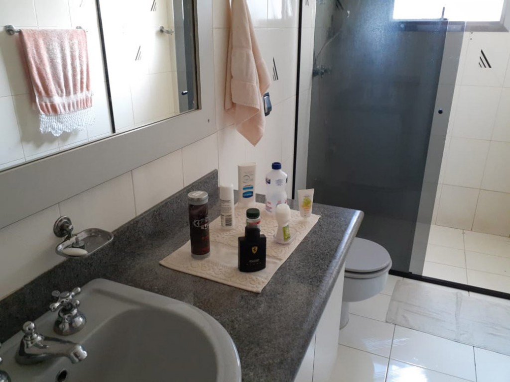 Sobrado de 398m² com 3 quartos em Vila Rosália